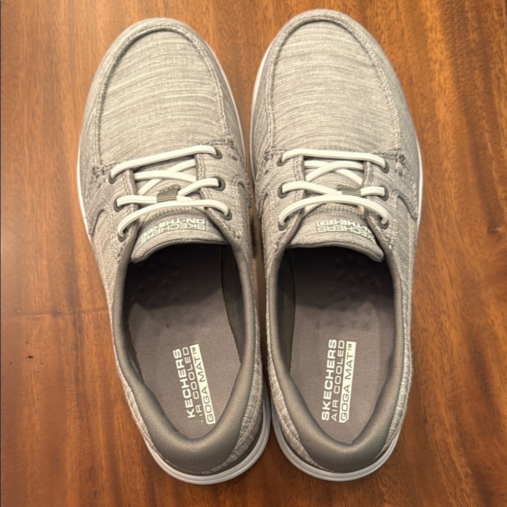 Sketchers go walk sneakers